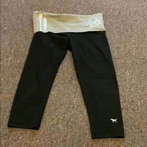 Victoria’s Secret capri leggings